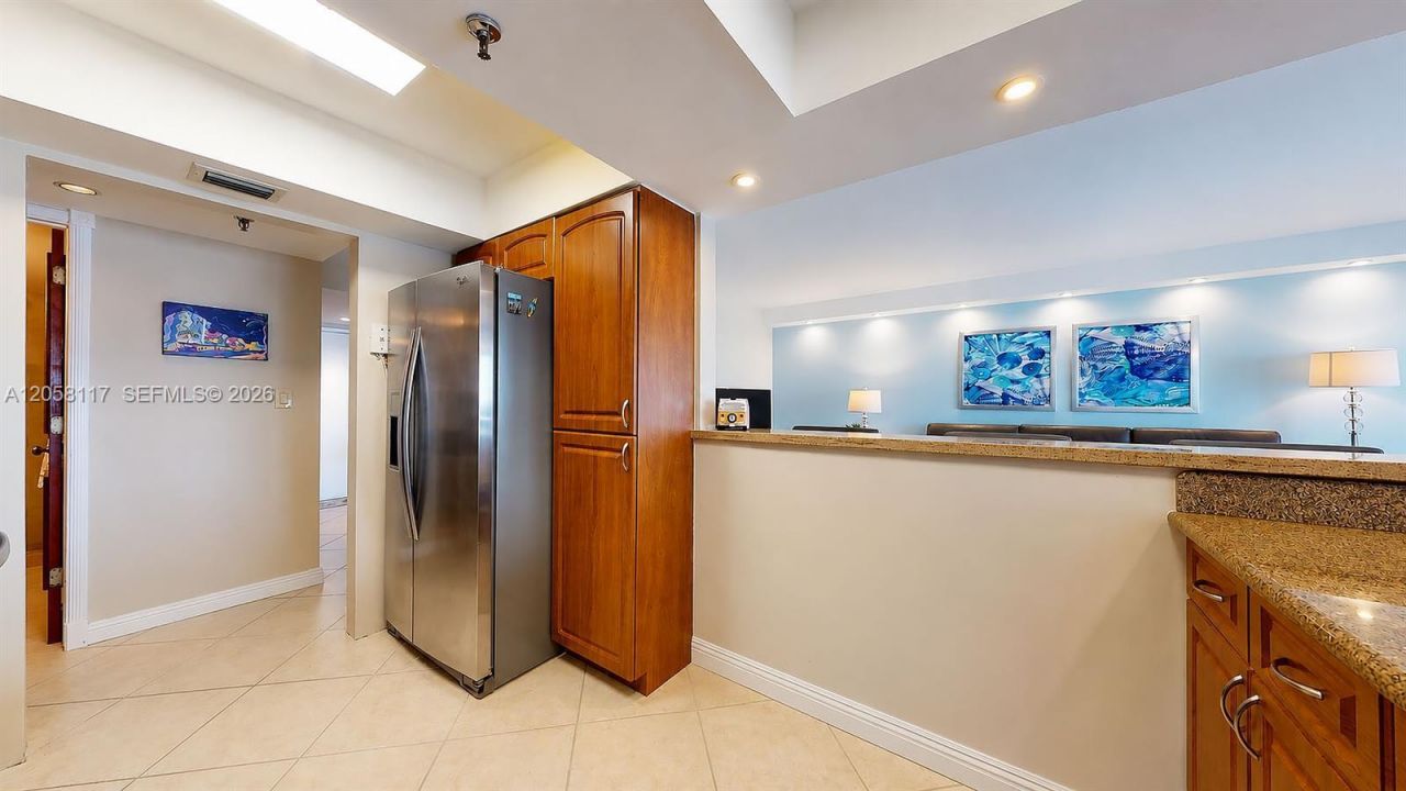 2401 Collins Ave , Unit 1709, Miami Beach, FL 33140 Photo