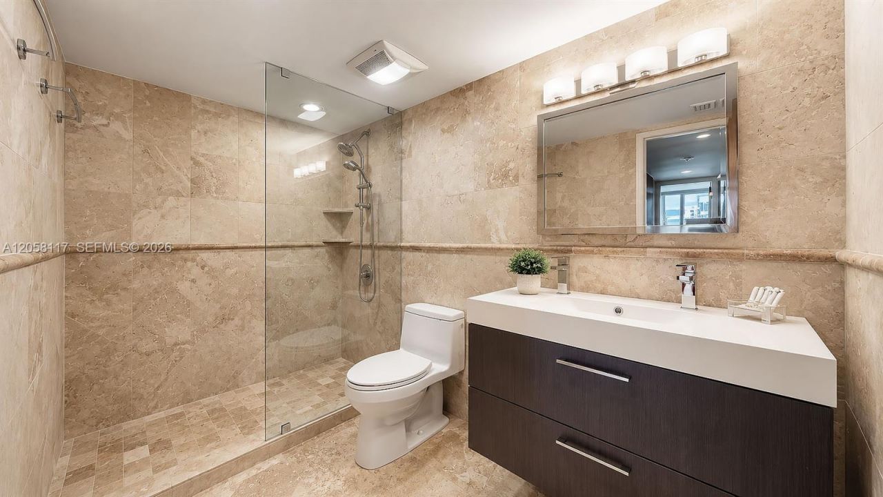 2401 Collins Ave , Unit 1709, Miami Beach, FL 33140 Photo