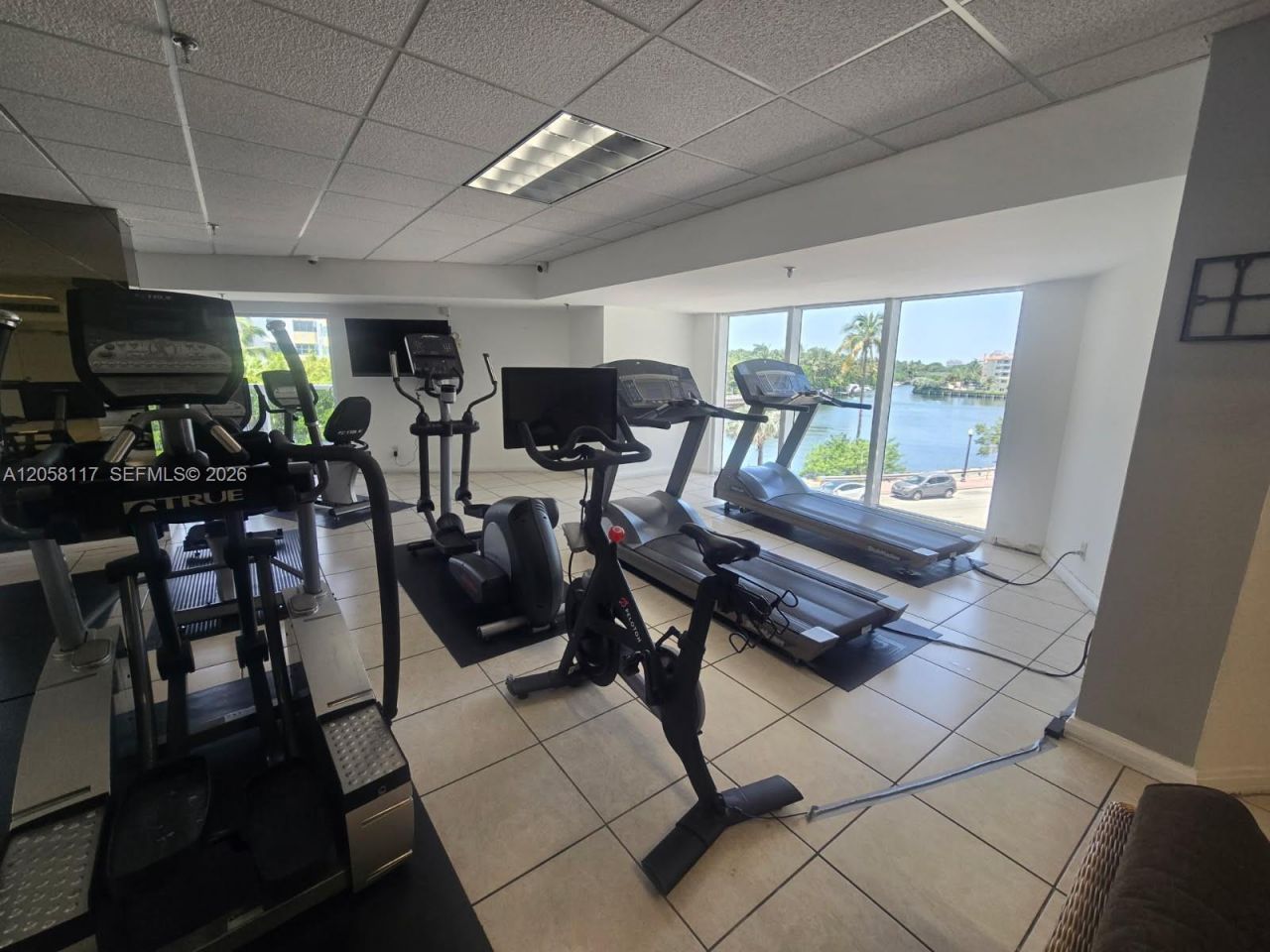 2401 Collins Ave , Unit 1709, Miami Beach, FL 33140 Photo