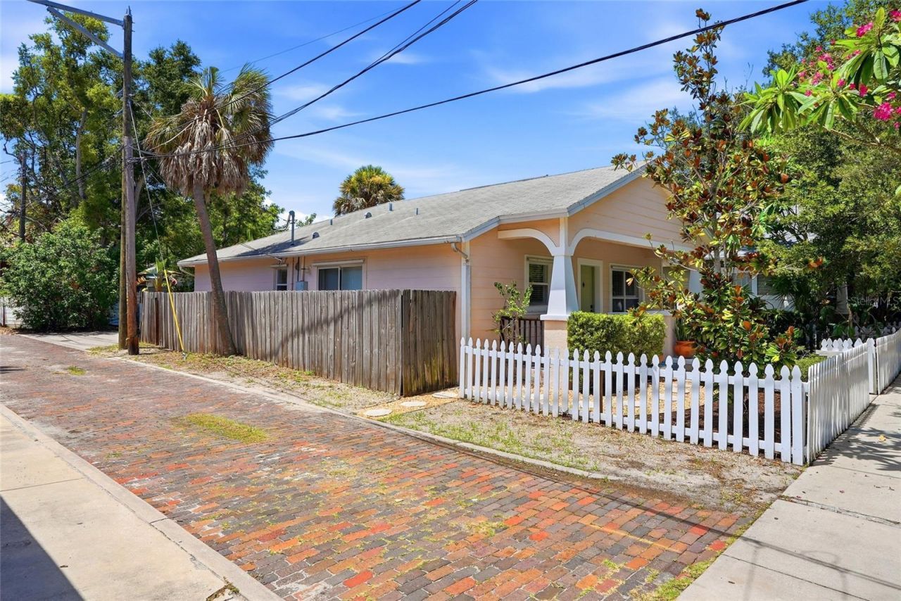 608 9th Avenue N, Saint Petersburg, FL 33701 Photo