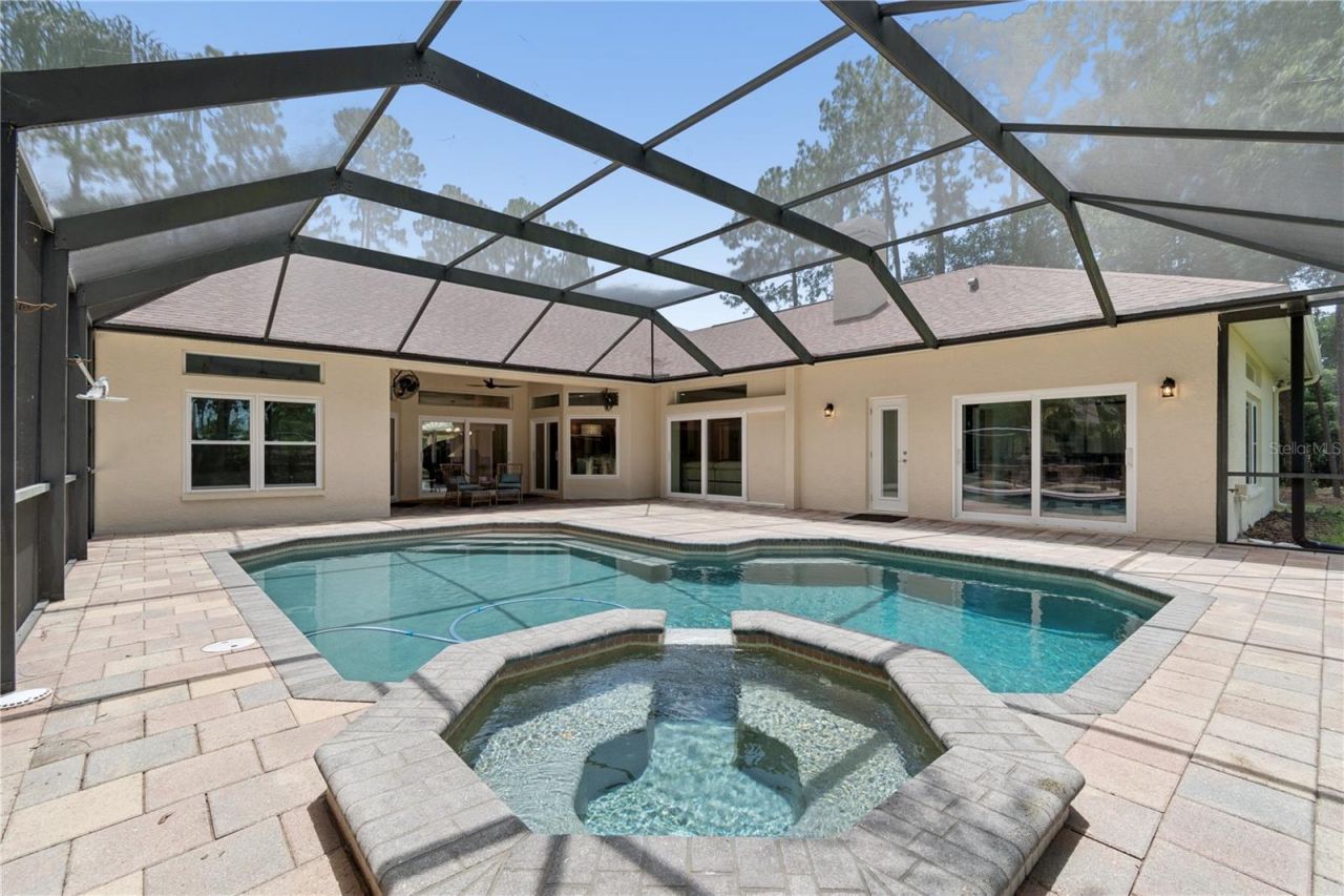 18811 Victor Manuel Drive, Lutz, FL 33548 Photo
