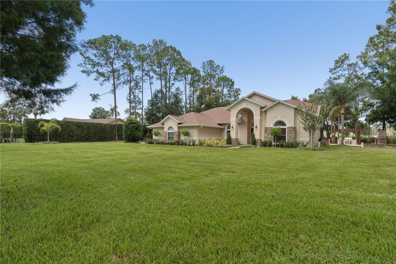 18811 Victor Manuel Drive, Lutz, FL 33548 Photo