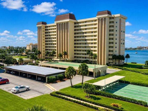 4575 COVE CIRCLE , Unit 506, ST PETERSBURG, FL 33708