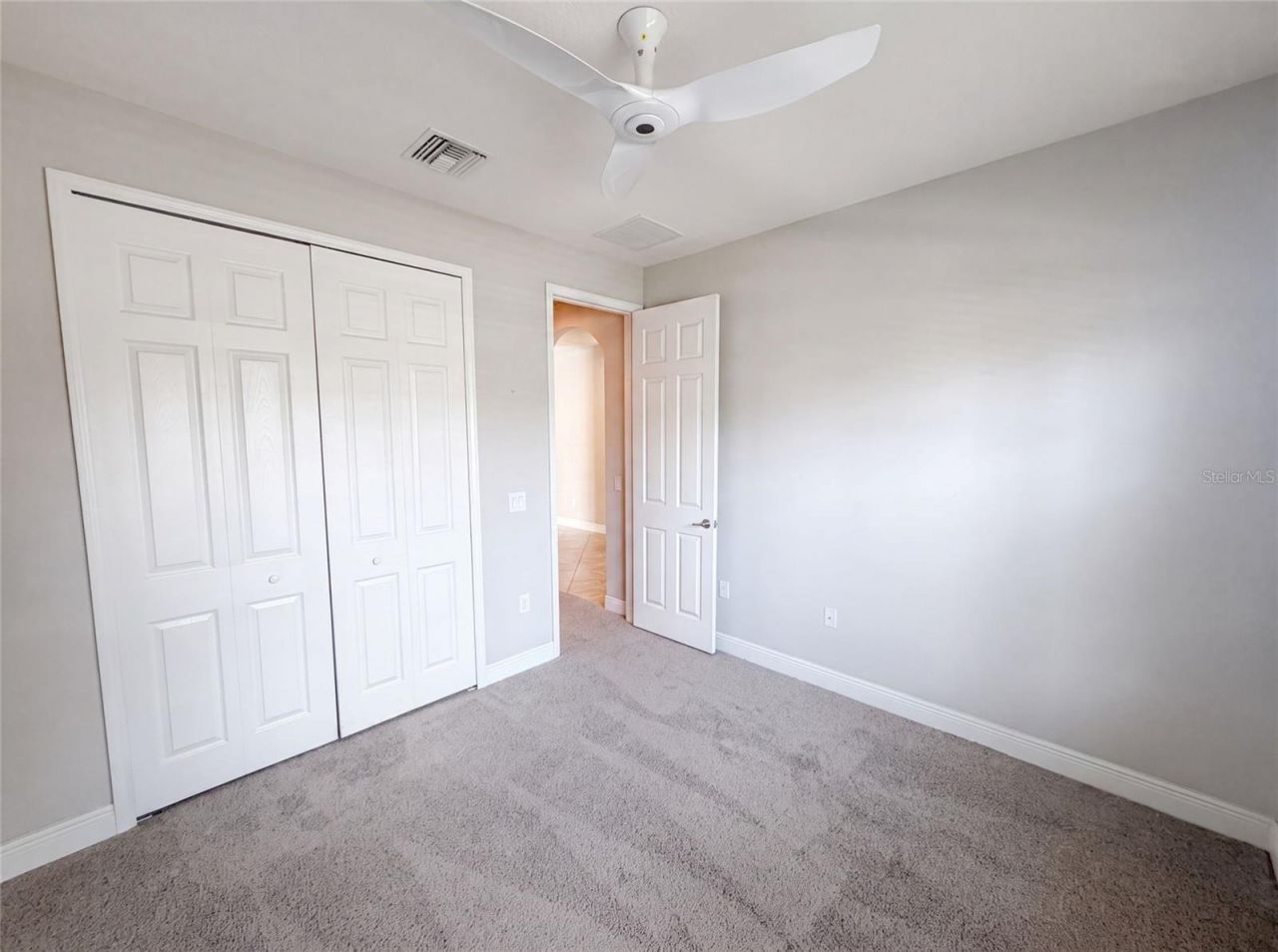 2575 Grand Lakeside Drive, Palm Harbor, FL 34684 Photo