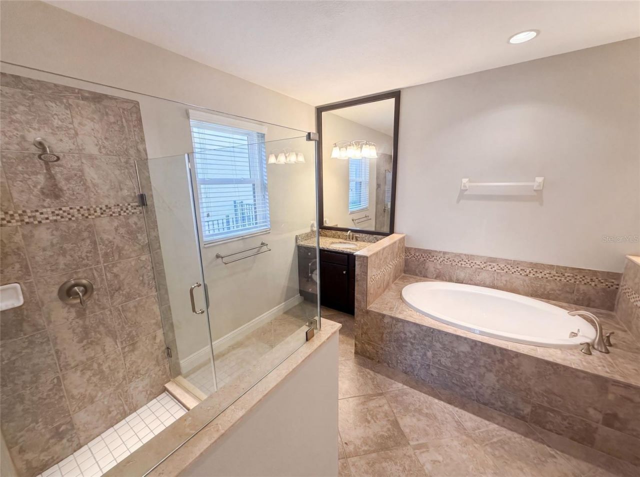 2575 Grand Lakeside Drive, Palm Harbor, FL 34684 Photo