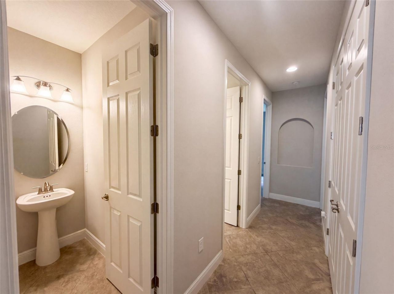 2575 Grand Lakeside Drive, Palm Harbor, FL 34684 Photo