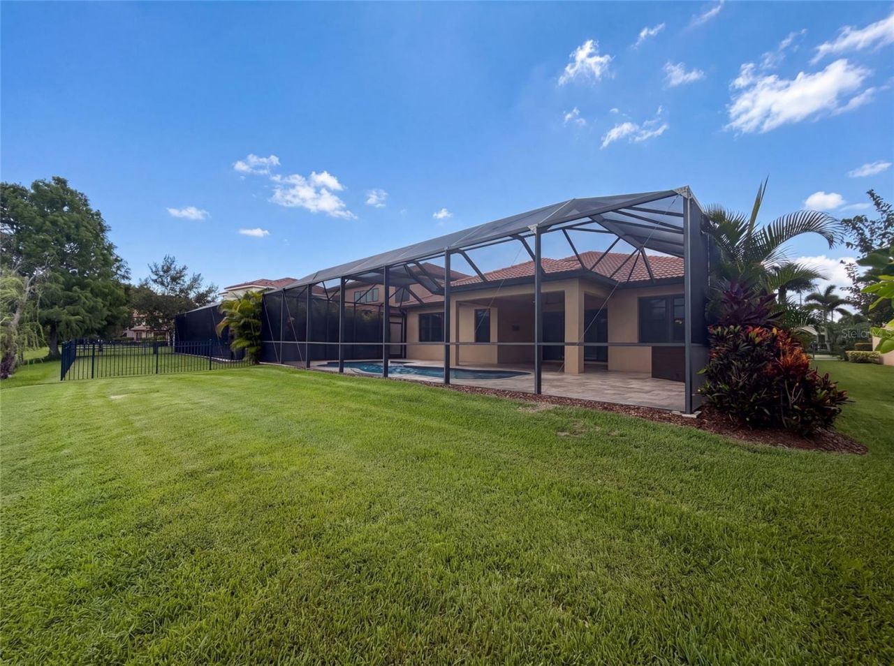 2575 Grand Lakeside Drive, Palm Harbor, FL 34684 Photo