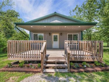 14820 Crystal Drive, Excelsior Springs, MO 64024