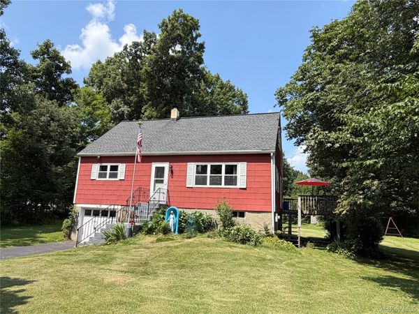 44 Somerset Lane, Putnam Valley, NY 10579