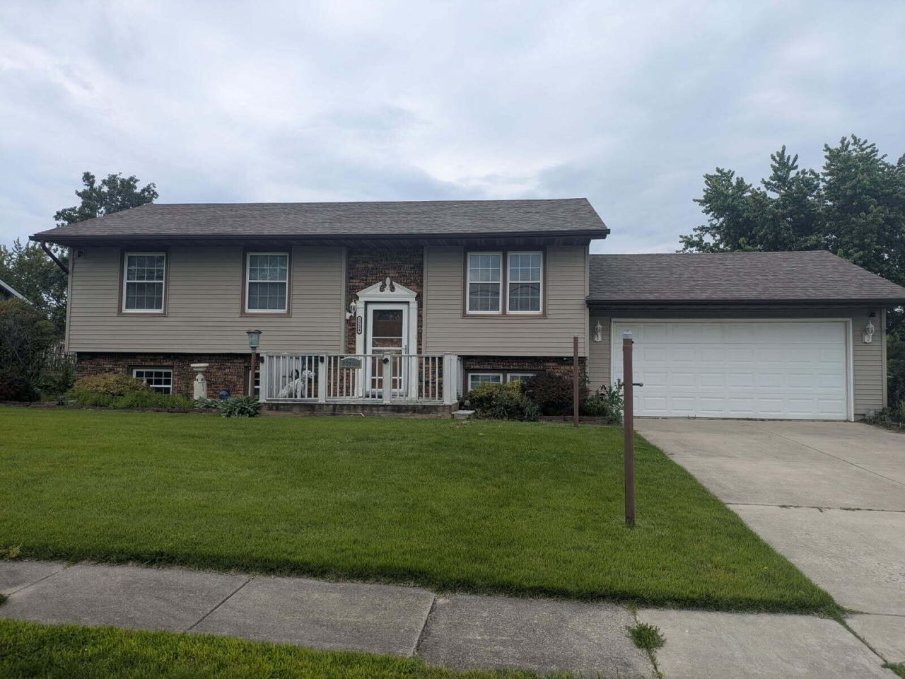 5724 W 177th Avenue, Lowell, IN 46356 Main Photo