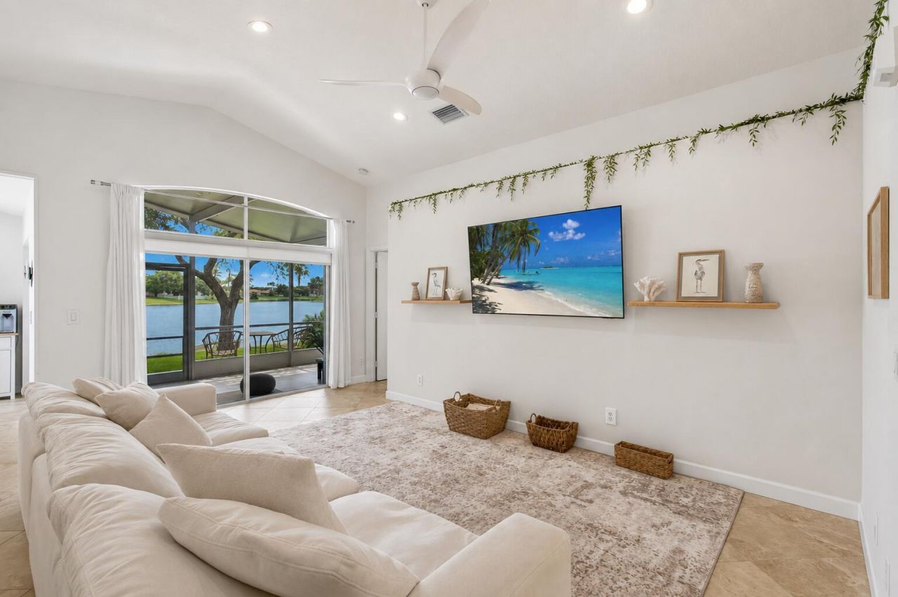 7188 Burgess Drive, Lake Worth, FL 33467 Photo