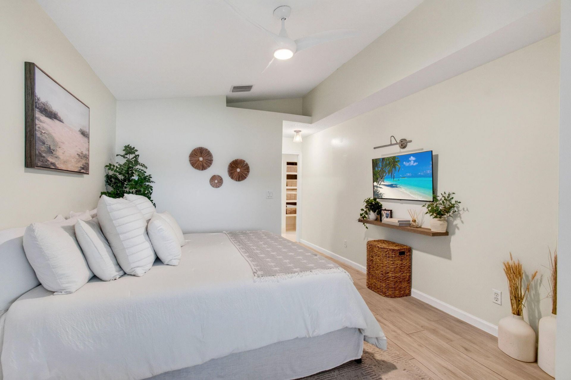 7188 Burgess Drive, Lake Worth, FL 33467 Photo