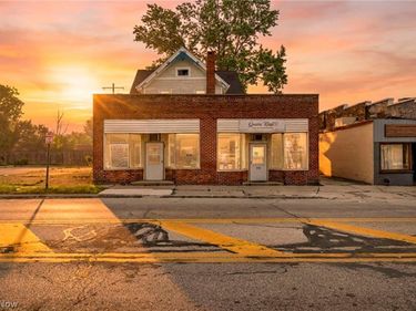16 Columbus Street, Bedford, OH 44146