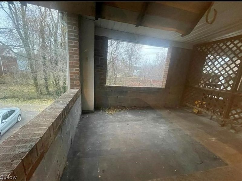 568 101 Street, Cleveland, OH 44108 Photo 9