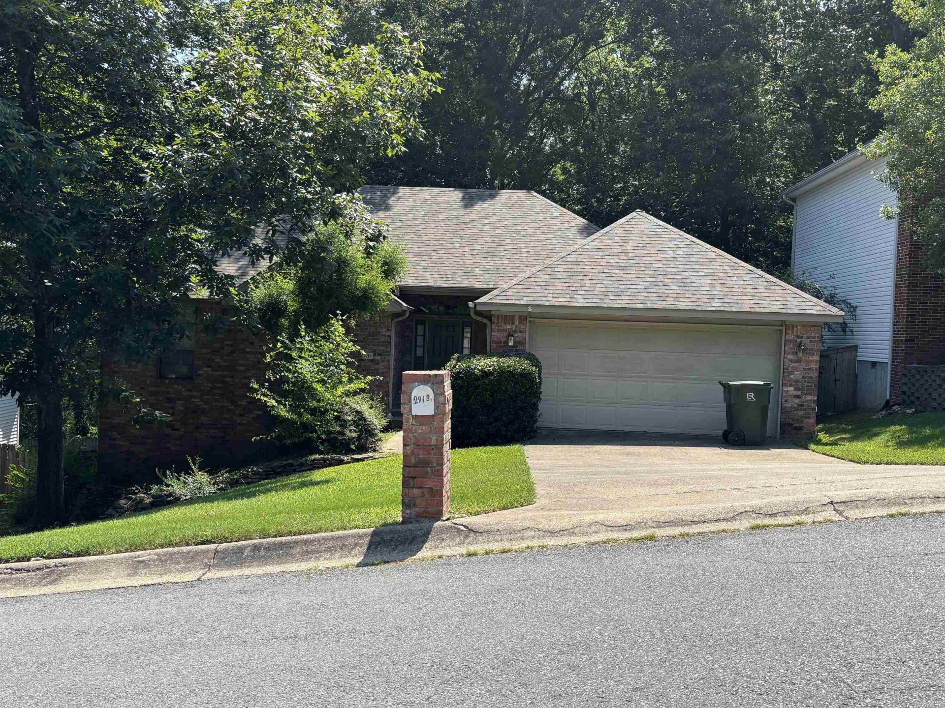 2719 Creekside Dr Little Rock, AR 72211