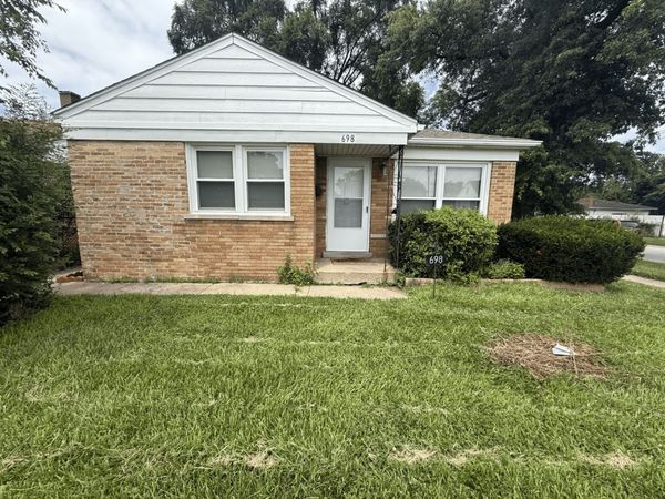 698 E Sibley Boulevard , Dolton, IL 60419
