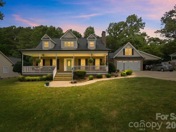 7073 Ridgeway Road , Stanley, NC 28164