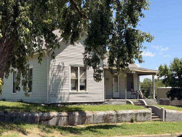 717 Jasper Street , Joplin, MO 64801
