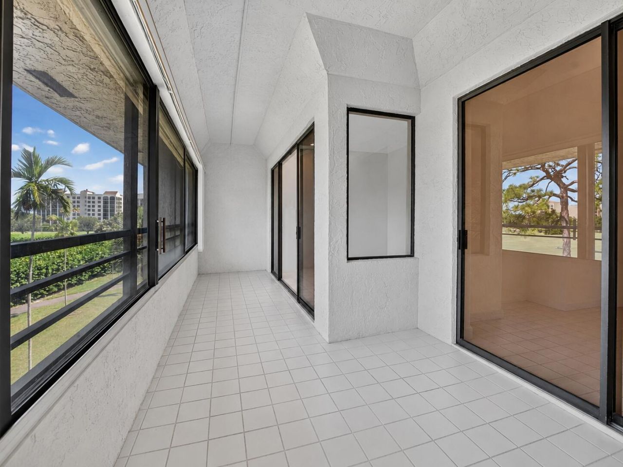7460 La Paz Boulevard, Unit 304, Boca Raton, FL 33433 Photo