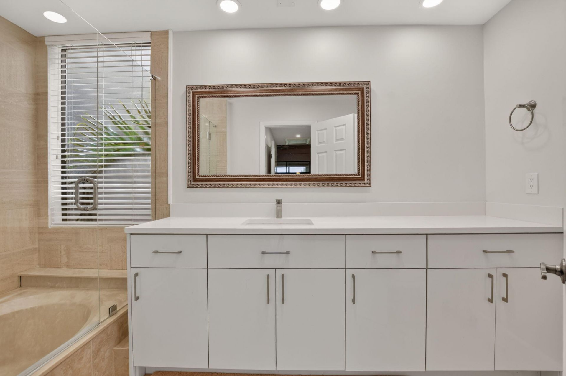 7460 La Paz Boulevard, Unit 304, Boca Raton, FL 33433 Photo
