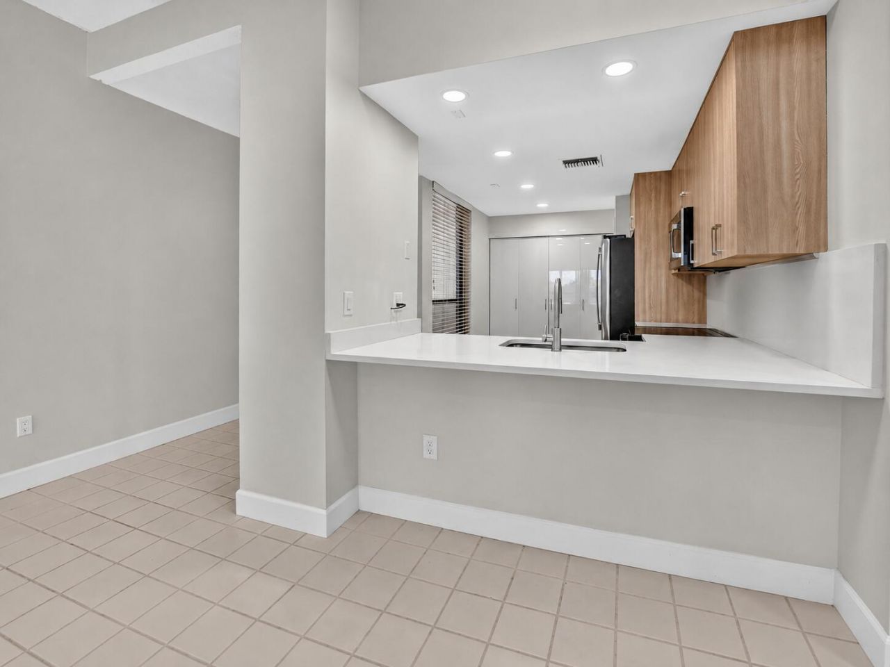 7460 La Paz Boulevard, Unit 304, Boca Raton, FL 33433 Photo