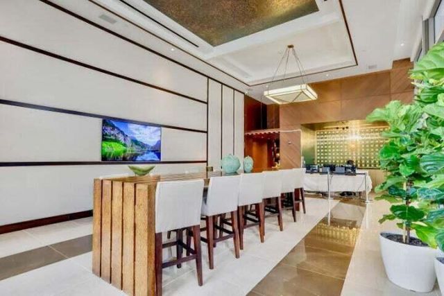 5875 Collins Avenue, Unit 1606, Miami Beach, FL 33140 Photo