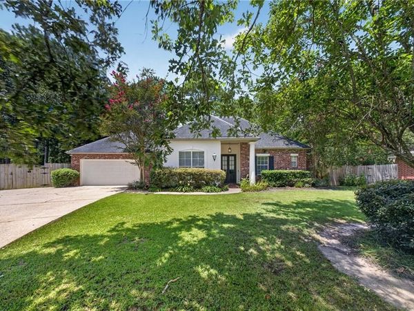 2220 PRAIRIE Court , Mandeville, LA 70448