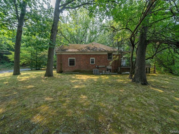 8 Rutland Road, Bronxville, NY 10708