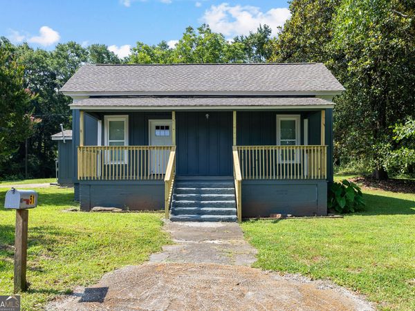 51 E Jones Street, Newnan, GA 30263