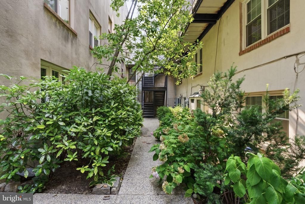 2308 Naudain Street, Unit B, Philadelphia, PA 19146 Main Photo