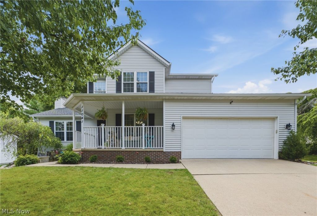 11041 Newbury Avenue Nw, Uniontown, OH 44685 Main Photo