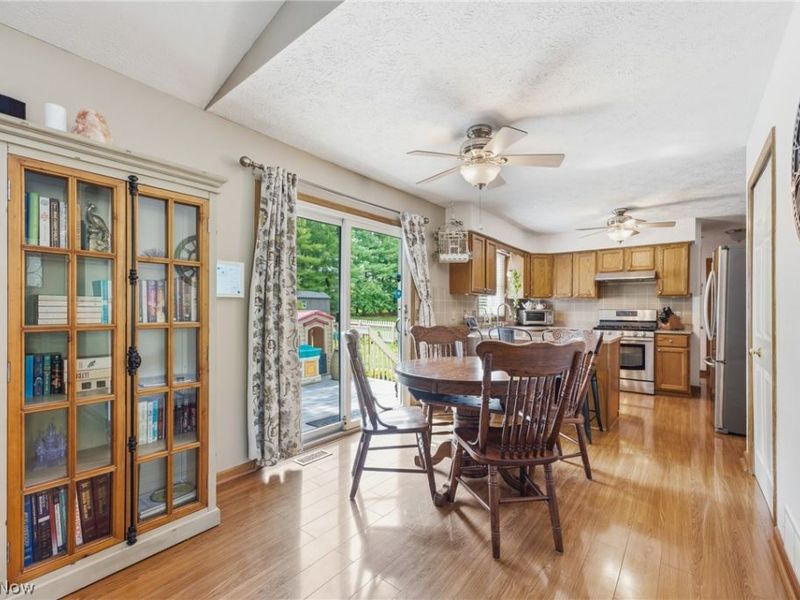 11041 Newbury Avenue NW, Uniontown, OH 44685 Photo 11