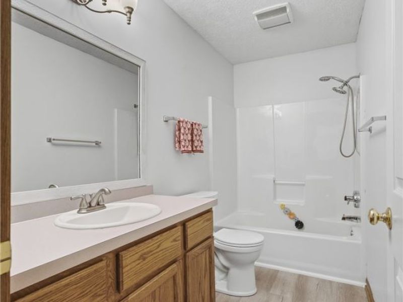 11041 Newbury Avenue NW, Uniontown, OH 44685 Photo 20