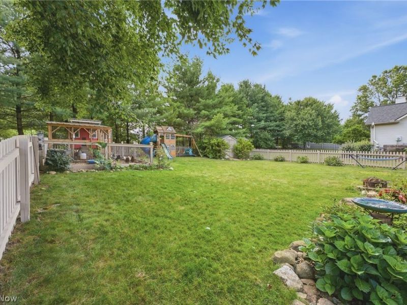 11041 Newbury Avenue NW, Uniontown, OH 44685 Photo 41