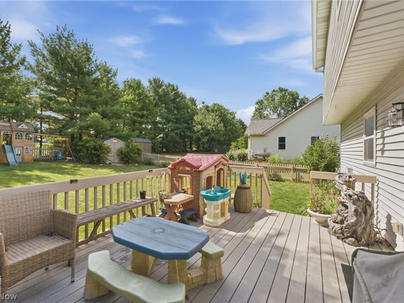 11041 Newbury Avenue NW, Uniontown, OH 44685 Photo 44