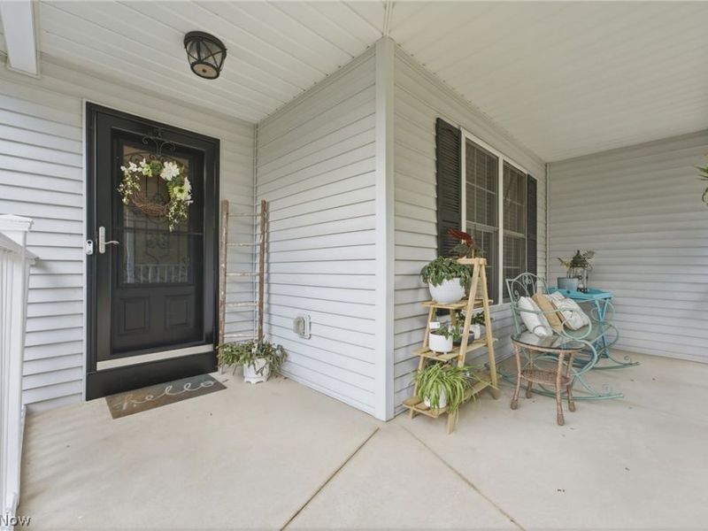 11041 Newbury Avenue NW, Uniontown, OH 44685 Photo 5