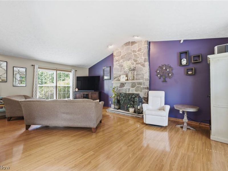 11041 Newbury Avenue NW, Uniontown, OH 44685 Photo 9