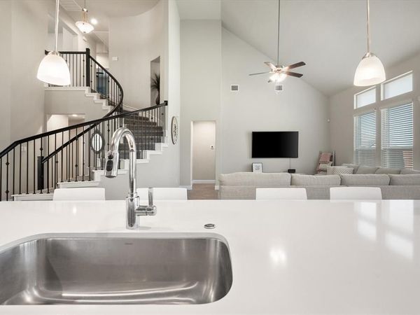 6037 Kansas Trail, Midlothian, TX 76065