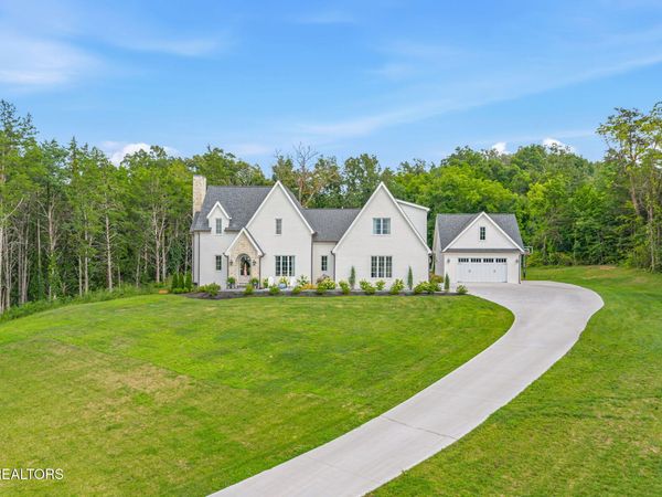 1338 Mountain Rd, Clinton, TN 37716
