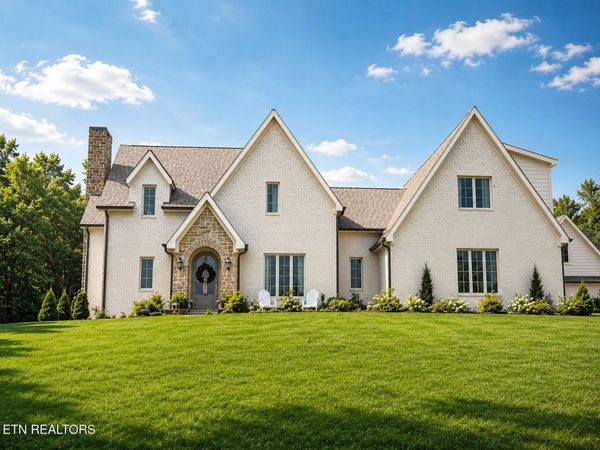 1338 Mountain Rd, Clinton, TN 37716
