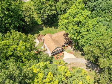 8115 Kiowa Trail, Hamburg Township, Mi 48169