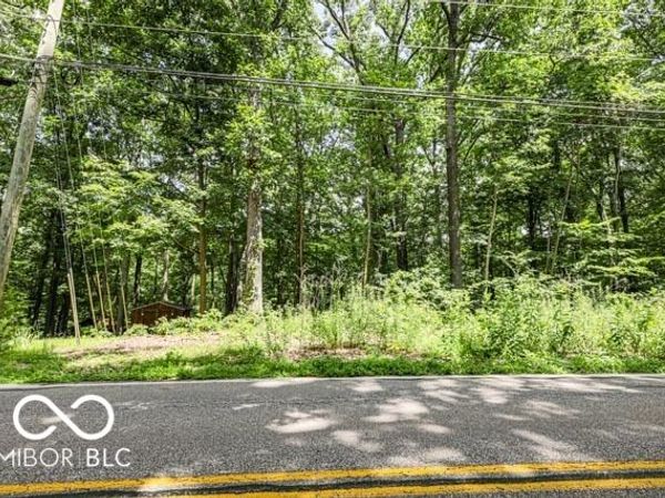 8356 Sweetwater Drive , Nineveh, IN 46164