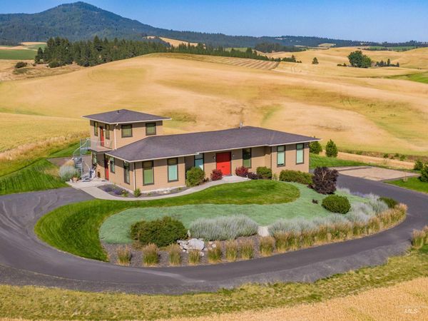 1010 Idlers Rest Rd, Moscow, ID 83843