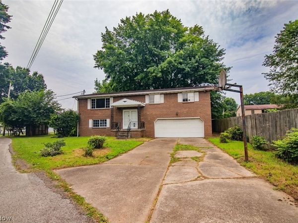 417 57th Street , Vienna, WV 26105