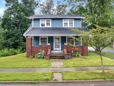 304 E Lisbon Street, Waynesburg, OH 44688
