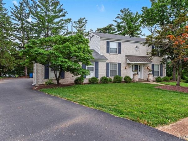 954 Chartrand Drive , Ballwin, MO 63011