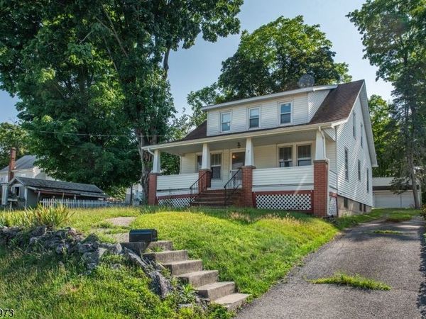 7 3Rd St, Butler, NJ 07405