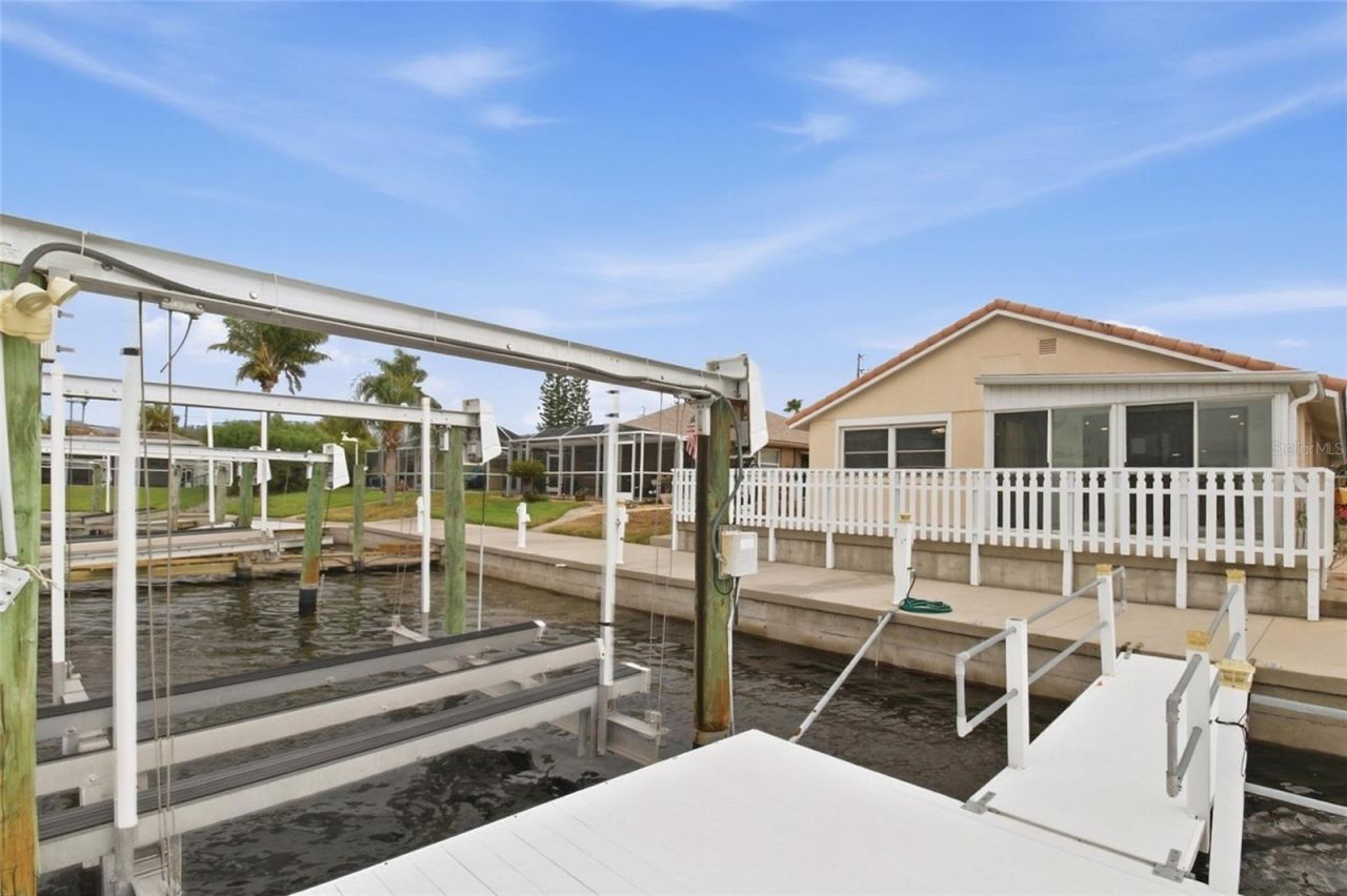 4549 Topsail Trail, New Port Richey, FL 34652 Photo