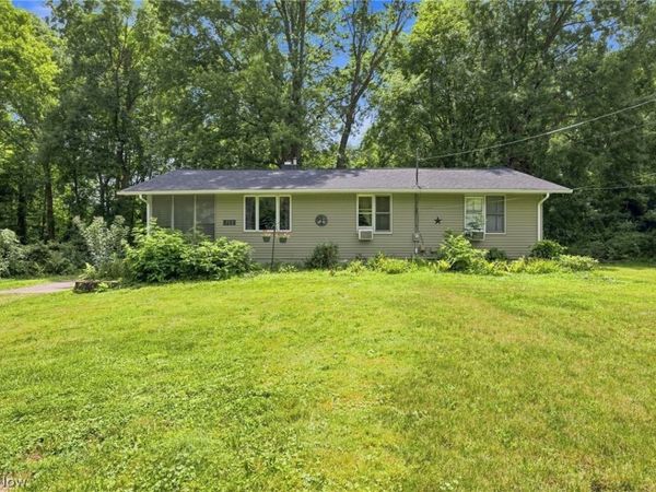 712 Renninger Road , New Franklin, OH 44319