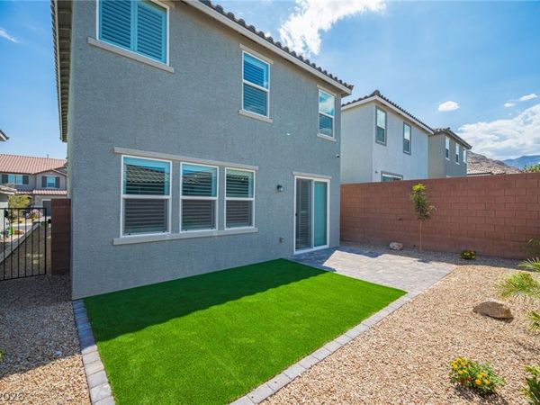 10848 Power Hike Avenue , Las Vegas, NV 89166